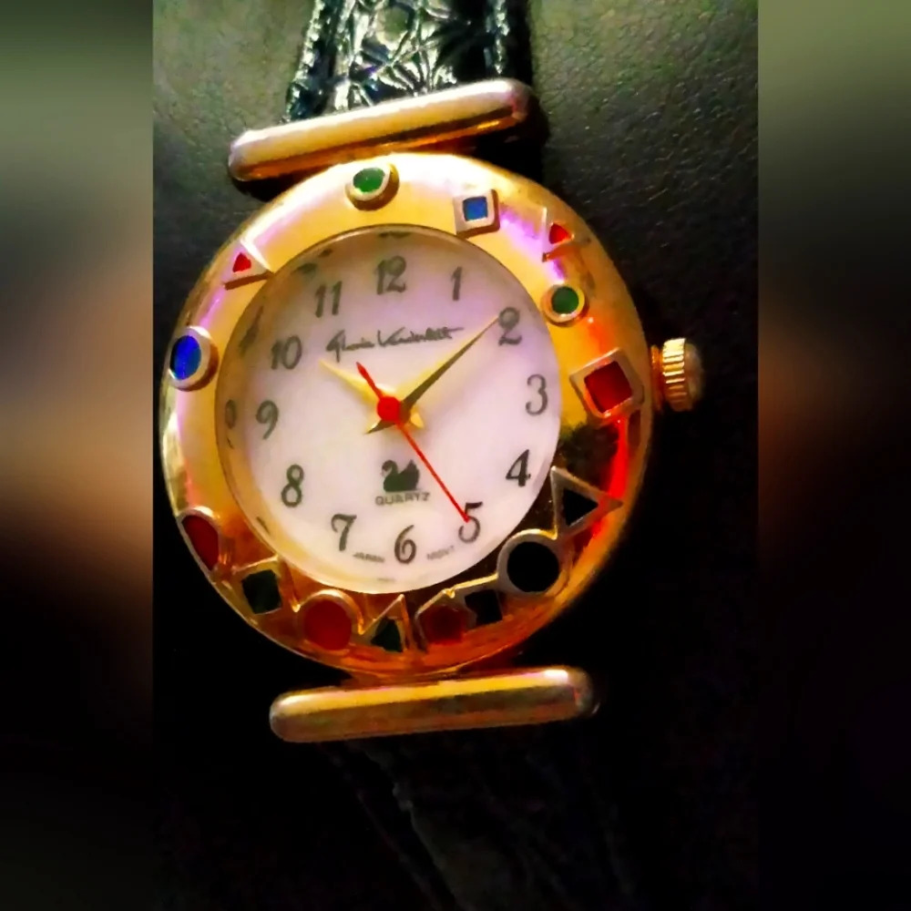 Vintage Gloria Vanderbilt watch - Picture 1 of 7